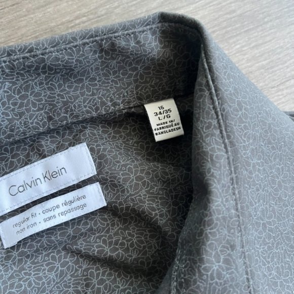 Calvin Klein Grey Pattern Button-Down "Regular Fit Non-Iron" Cotton Dress Shirt - Picture 5 of 14
